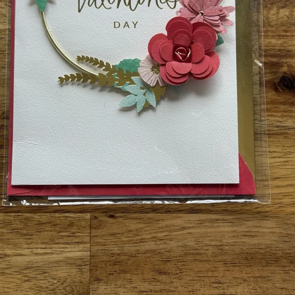 3 Hallmark Valentines Day Cards Happy Valentines Day NEW- SEE PHOTOS & READ